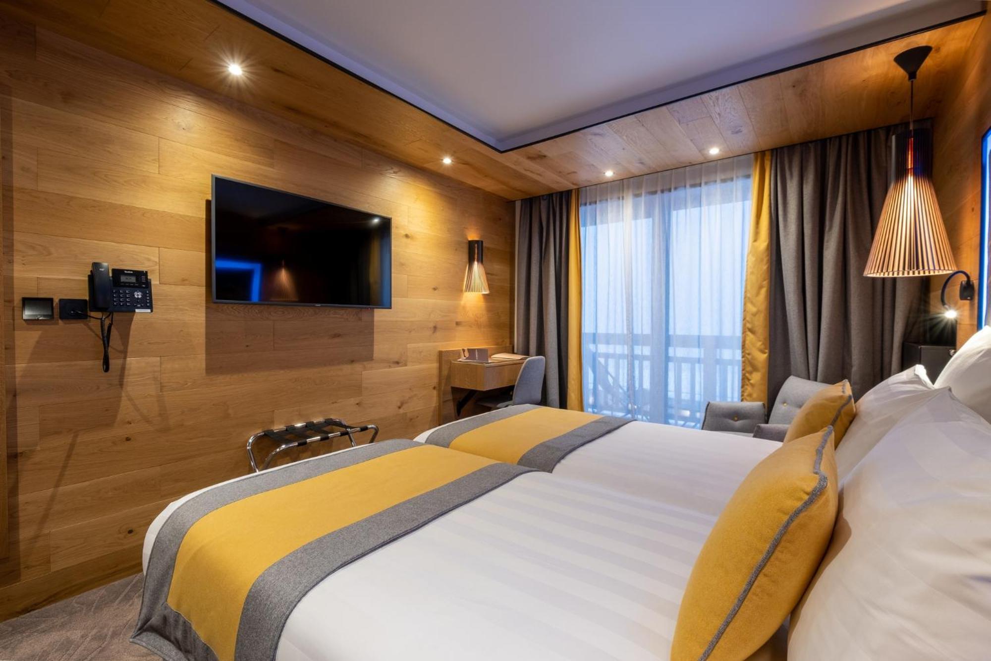 Hotel Alparena & Spa - 4 Etoiles 라로지에르 외부 사진